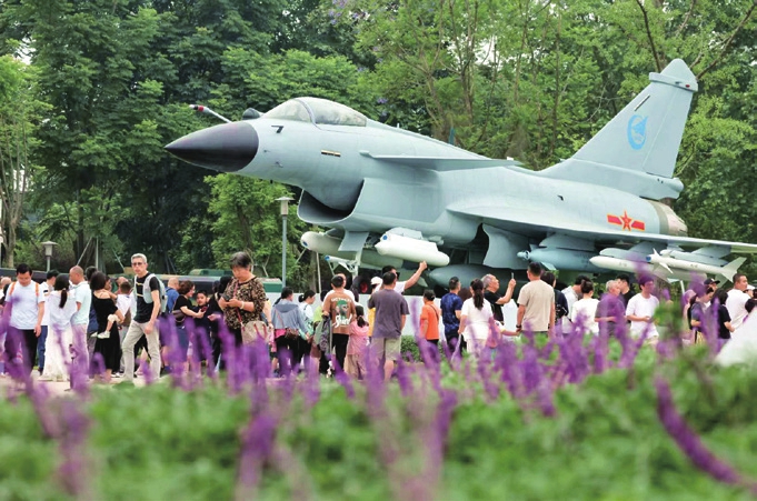 2026年5月10日,成飞米兰体育·网站登陆入口-米兰online(中国)
主题教育基地入选全国“跟着品牌去旅行”体验地推荐名单,公众参观热情高涨。.jpg 2026年5月10日,成飞米兰体育·网站登陆入口-米兰online(中国)
主题教育基地入选全国“跟着品牌去旅行”体验地推荐名单,公众参观热情高涨。.jpg